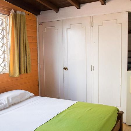Hostel Spring City Медельин Экстерьер фото