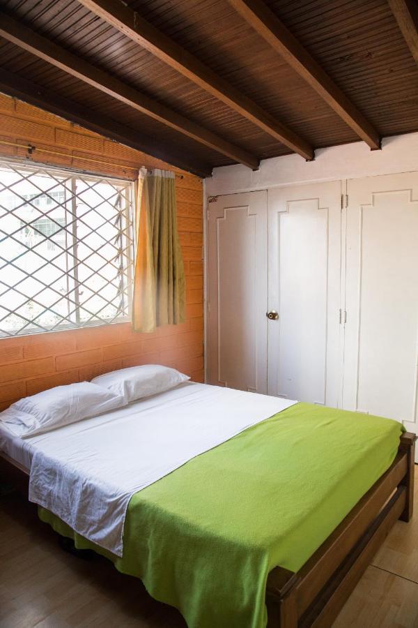 Hostel Spring City Медельин Экстерьер фото