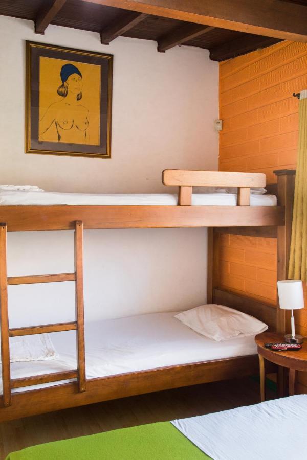 Hostel Spring City Медельин Экстерьер фото