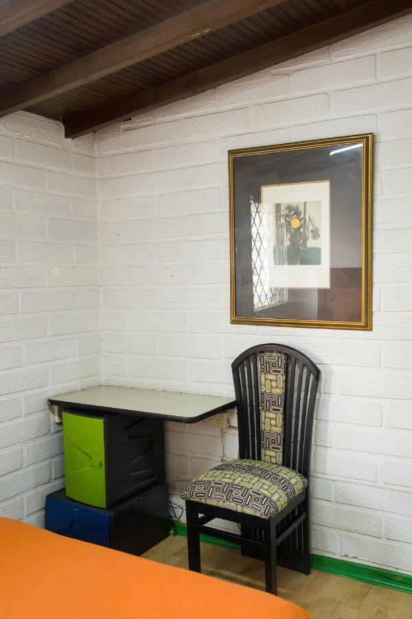 Hostel Spring City Медельин Экстерьер фото