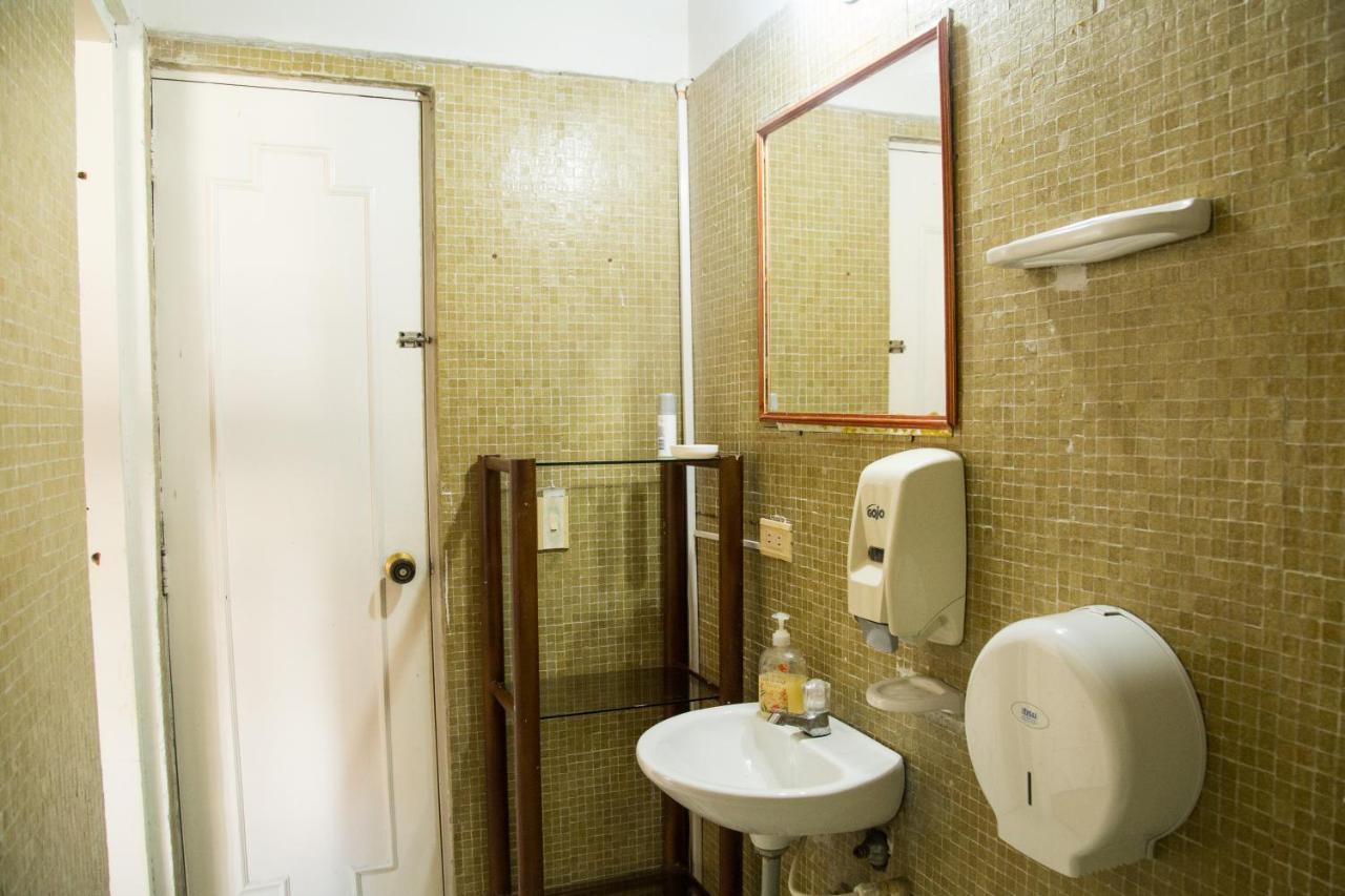 Hostel Spring City Медельин Экстерьер фото