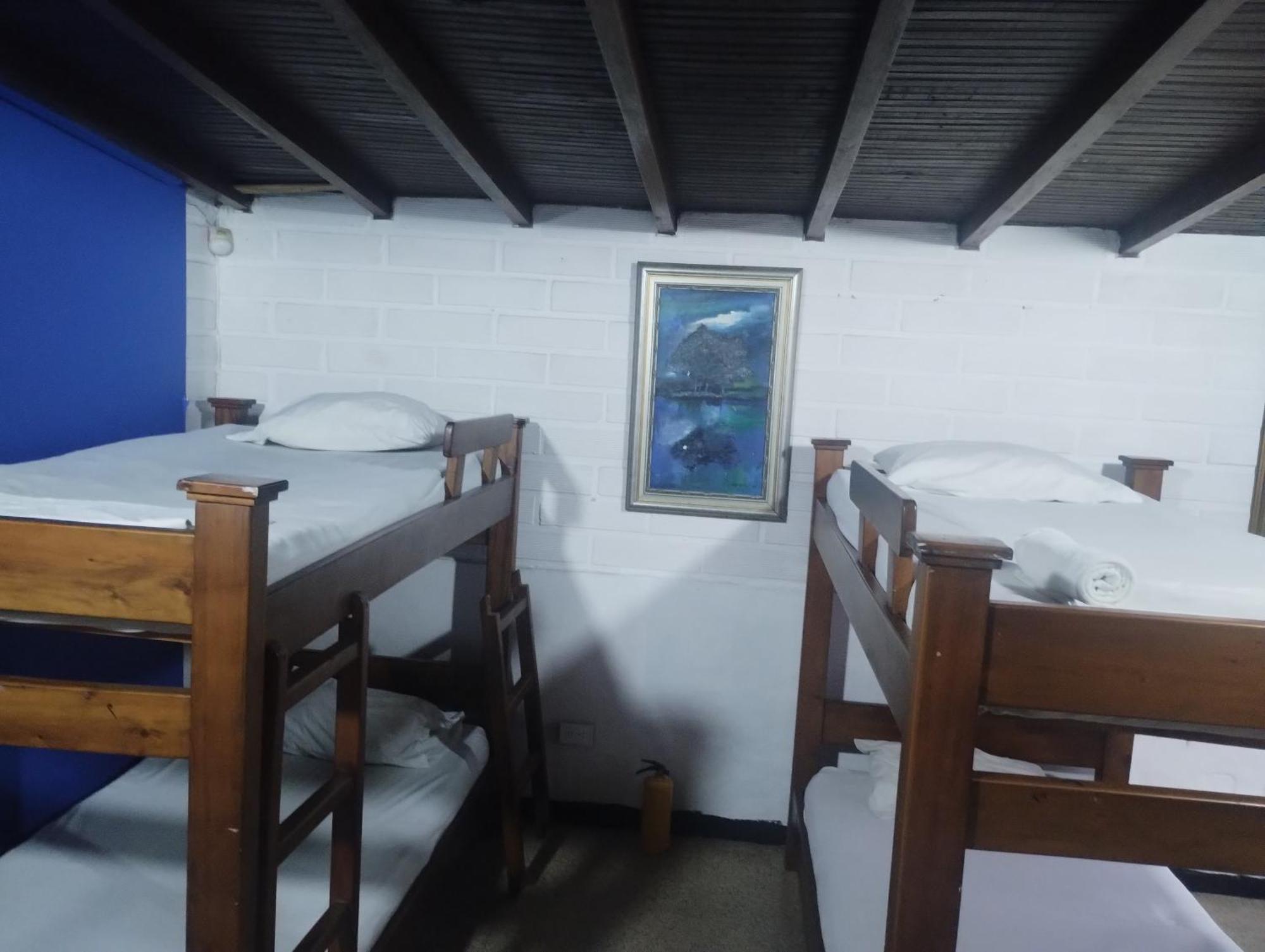 Hostel Spring City Медельин Экстерьер фото